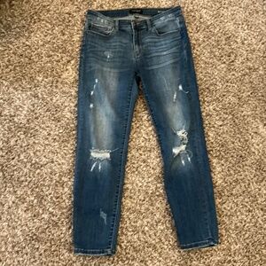 Judy Blue stretch jeans. Distressed 30